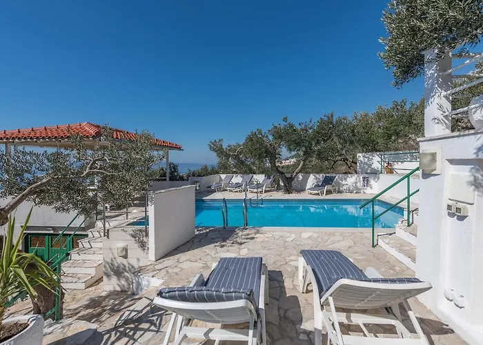 아파트 Glavina With Heated Pool *