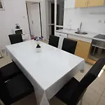 Appartement Glavina With Heated Pool