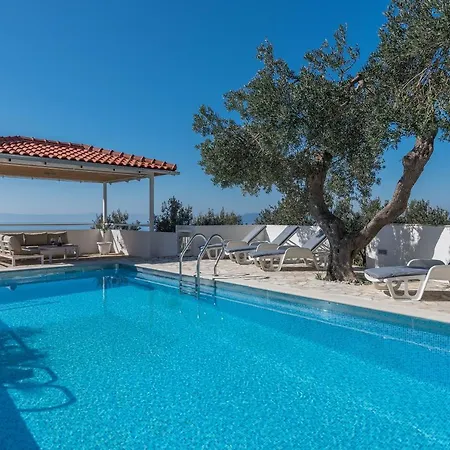 Glavina With Heated Pool 아파트 *