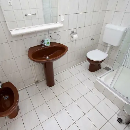 Glavina With Heated Pool *