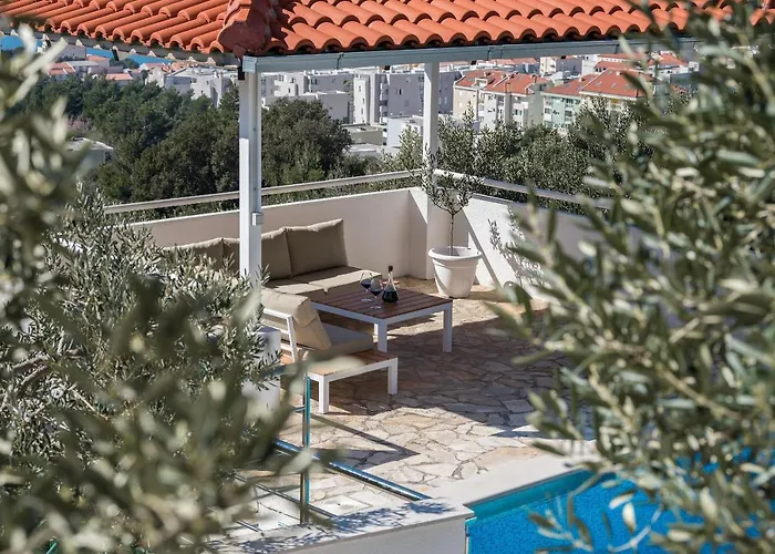Apartment Glavina With Heated Pool Makarska