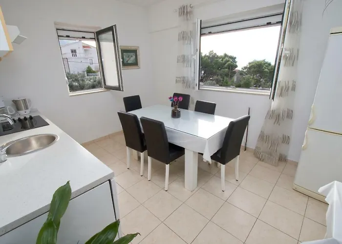 Apartment Glavina With Heated Pool Makarska