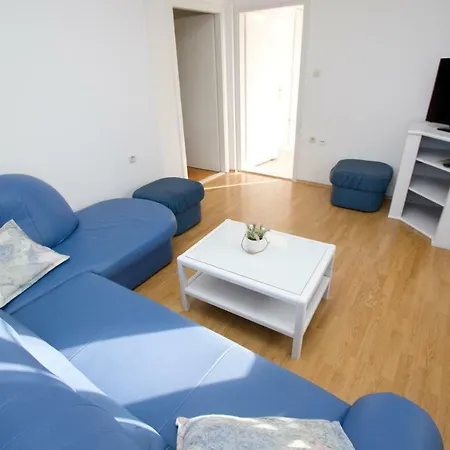 Glavina With Heated Pool Apartament Makarska